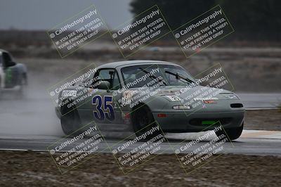 media/Nov-15-2025-CalClub SCCA (Sat) [[7bfa5a7151]]/Race/Group 4/